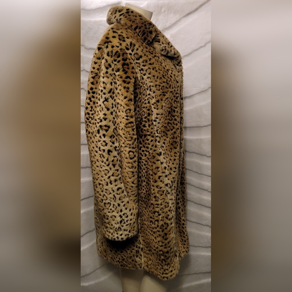 Faux Fur Animal Print Leopard Kristen Blake Women Size Medium Long Comfy Coat - Picture 3 of 16